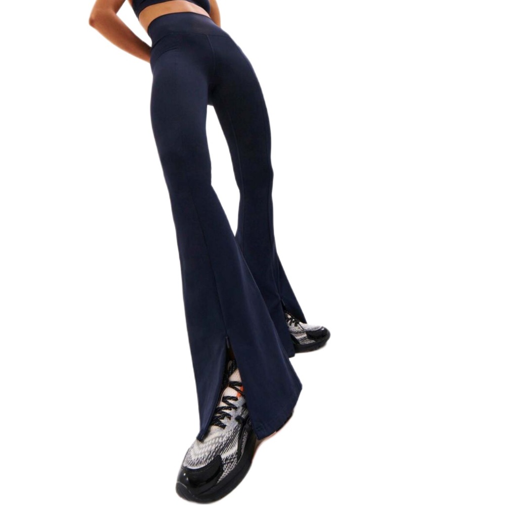 P.E Nation Full Force Flare Legging - Picture 3 of 11